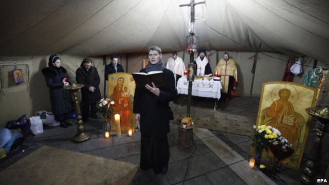 Міжконфесійний молитовний намет на Майдані незалежності у Києві