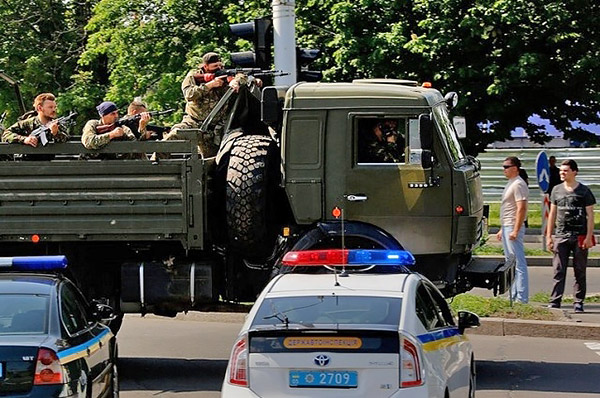 8-Donetsk-Donbass-Ukraine-Kadyrovtsy-gunmen-terrorist